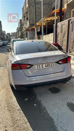 نيسان ألتيما